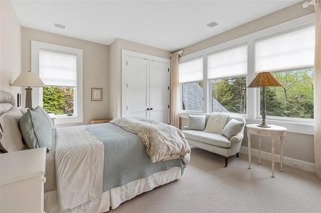 25 Walnut Street Jamestown RI 02835