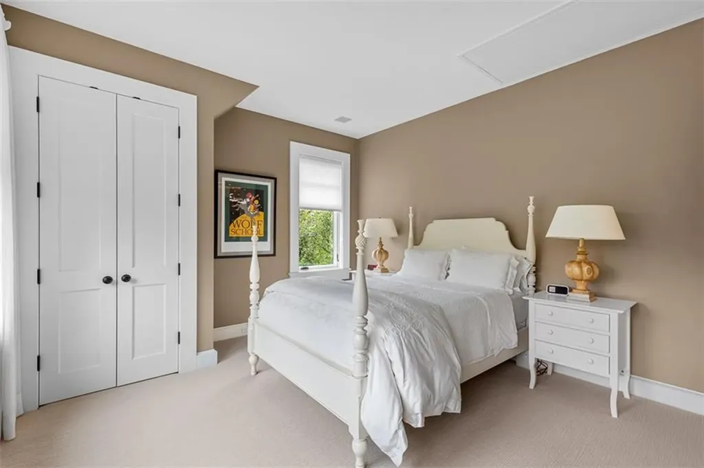 25 Walnut Street Jamestown RI 02835