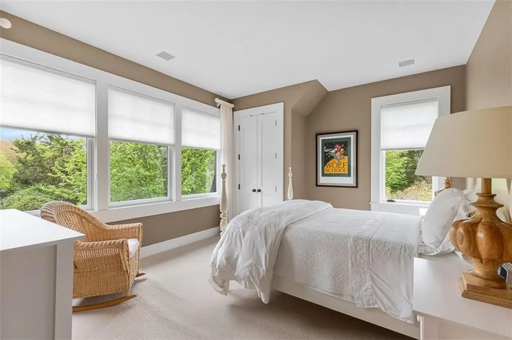 25 Walnut Street Jamestown RI 02835