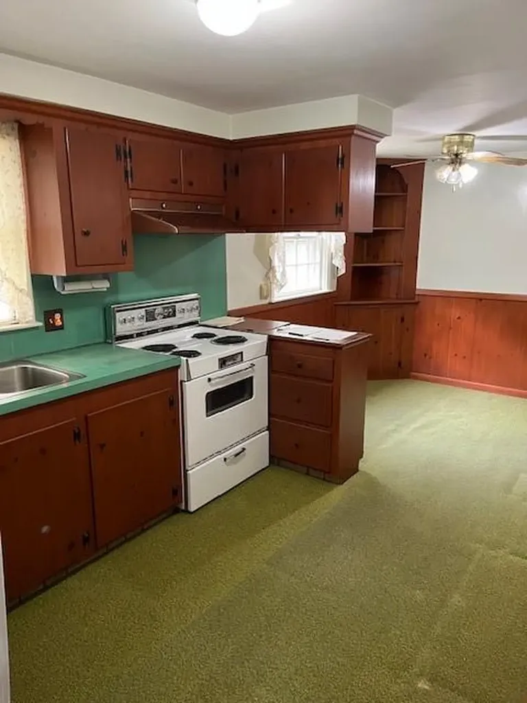 31 Winsor Avenue Johnston RI 02919