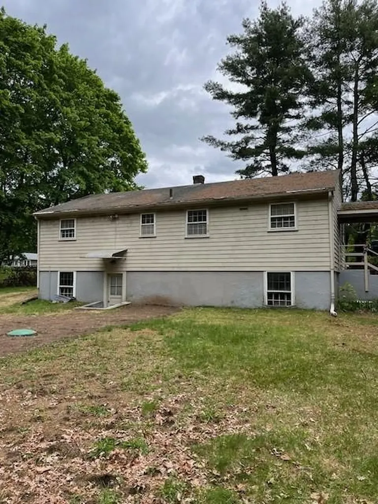 31 Winsor Avenue Johnston RI 02919