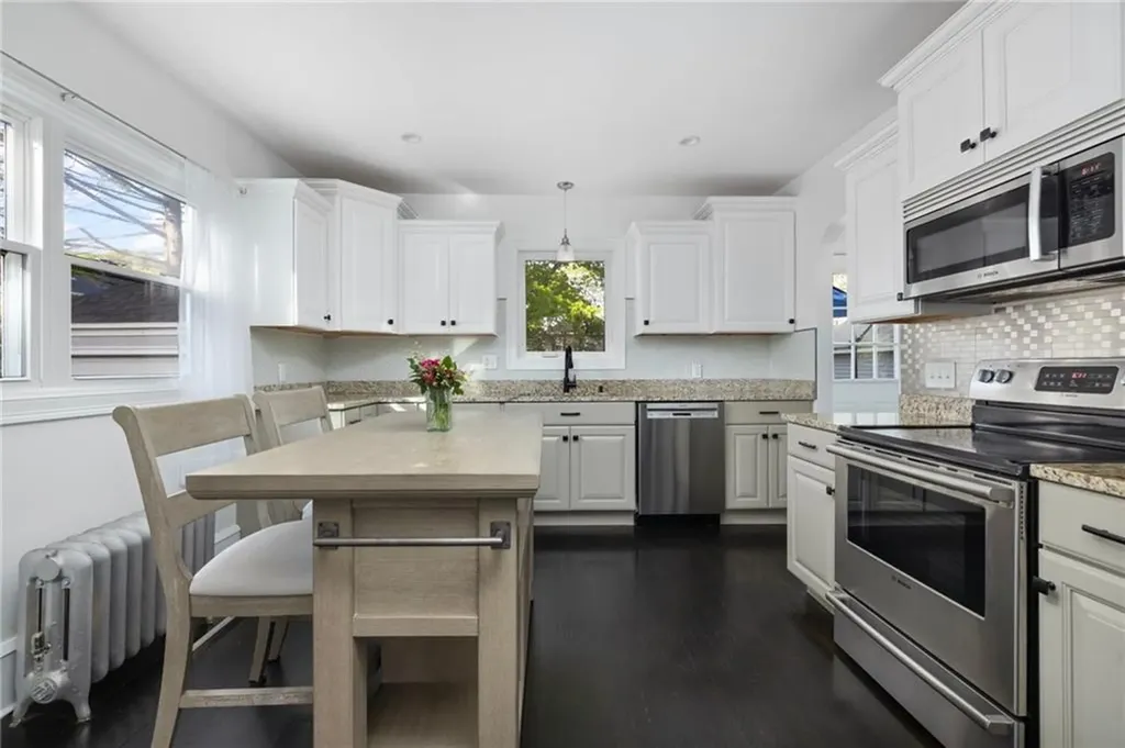 224 Raleigh Avenue Pawtucket RI 02860