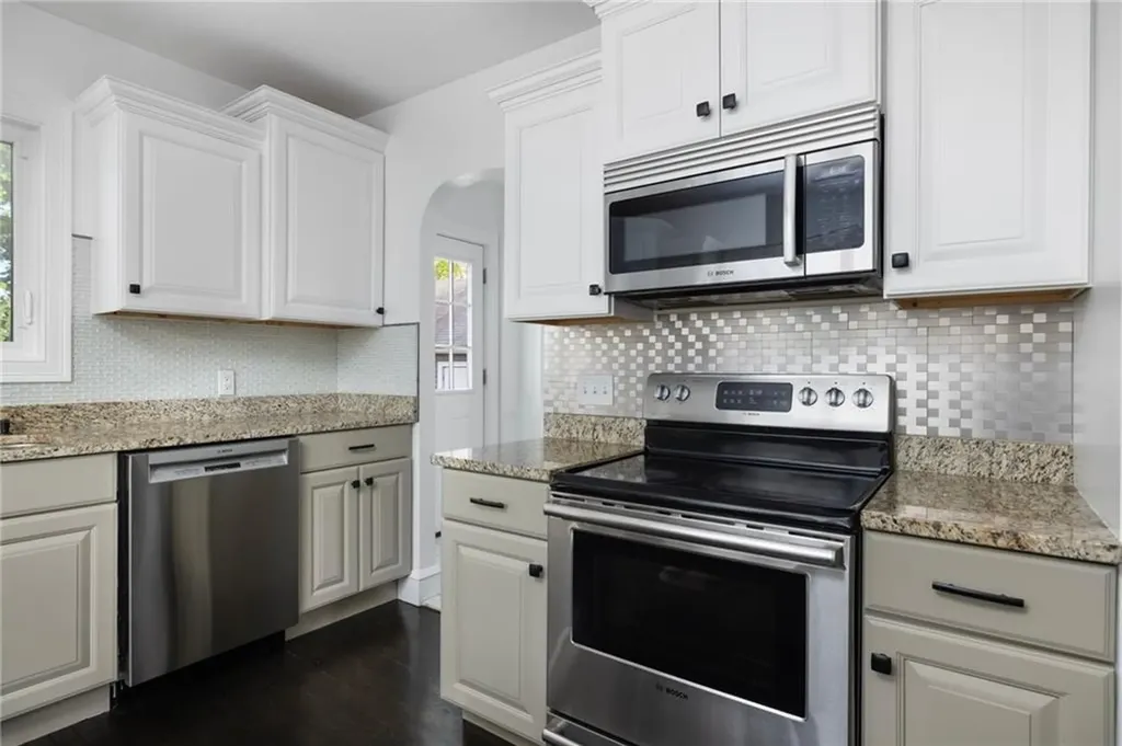 224 Raleigh Avenue Pawtucket RI 02860
