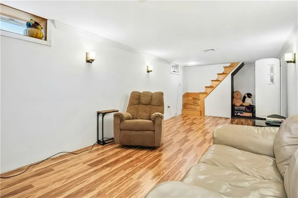 5 Irons Avenue Johnston RI 02919