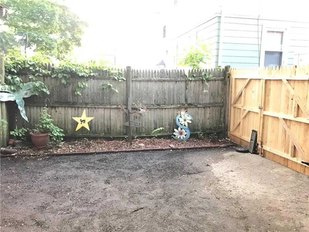 14 Spooner Street Providence RI 02907