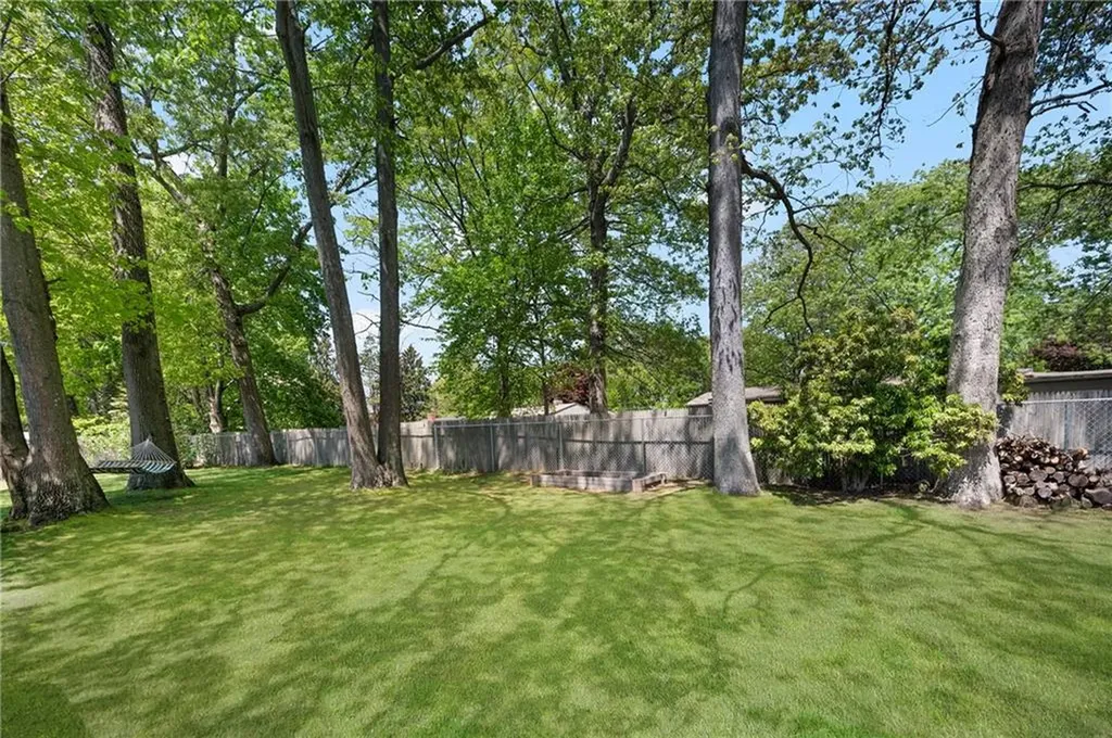 30 Grassmere Street Warwick RI 02889