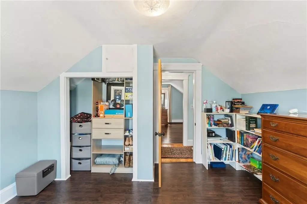 101 Chapmans Avenue Warwick RI 02886