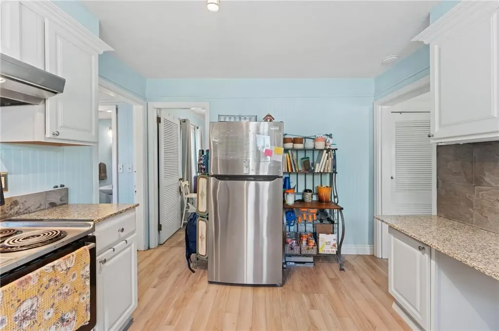 101 Chapmans Avenue Warwick RI 02886