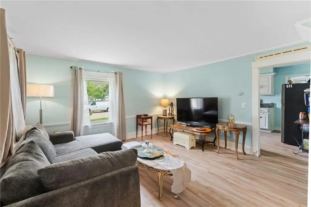 101 Chapmans Avenue Warwick RI 02886