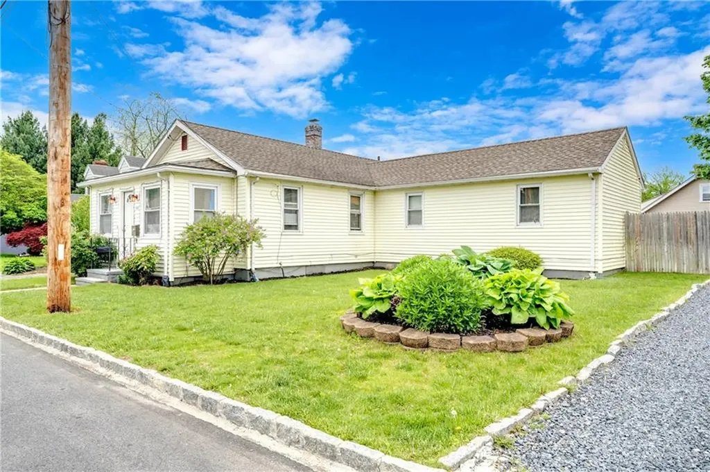 103 Appleton Street Cranston RI 02910