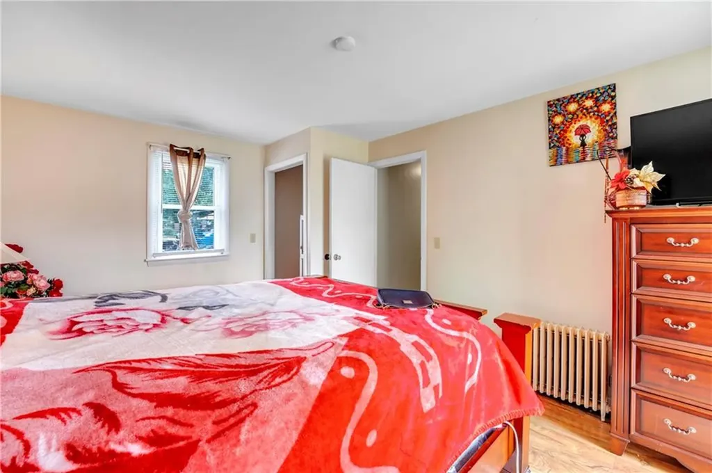 103 Appleton Street Cranston RI 02910