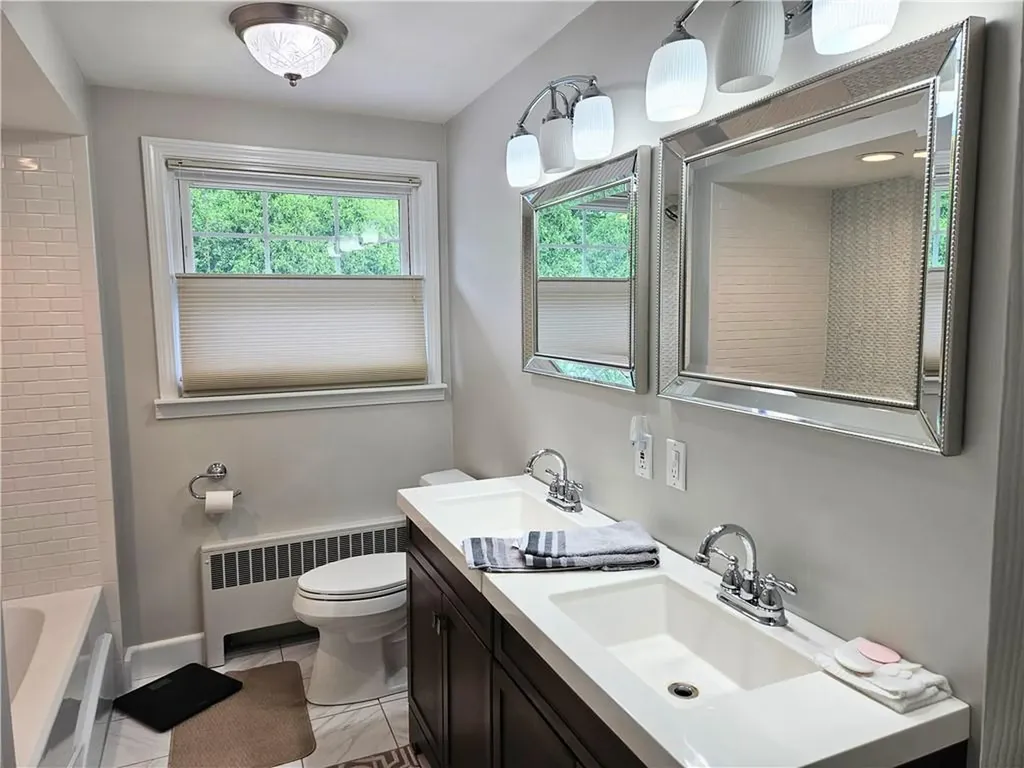 11 Falmouth Road Cranston RI 02920