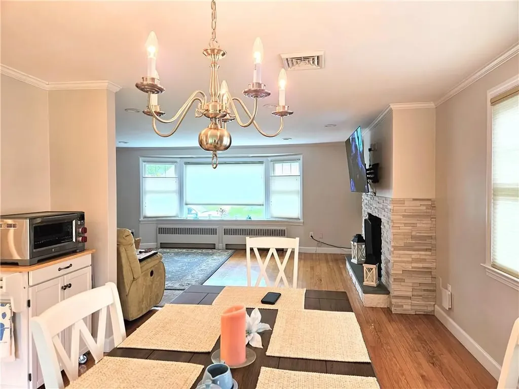 11 Falmouth Road Cranston RI 02920