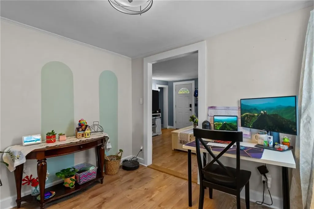 40 Glen Street East Providence RI 02915