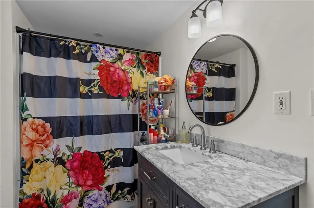 40 Glen Street East Providence RI 02915