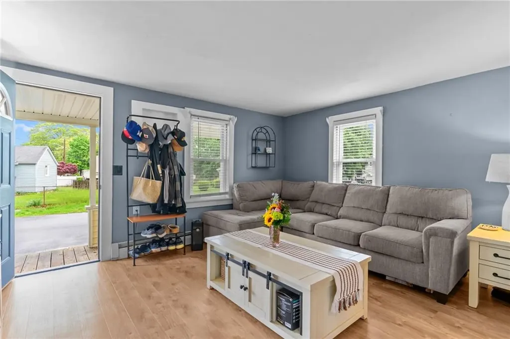 40 Glen Street East Providence RI 02915