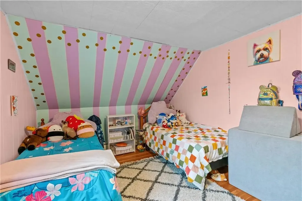 40 Glen Street East Providence RI 02915