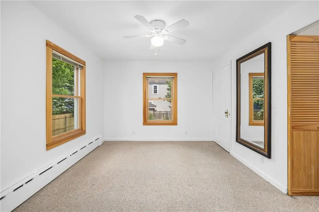 10 Curry Avenue Newport RI 02840