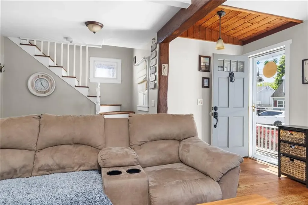 49 Bristol Avenue East Providence RI 02915