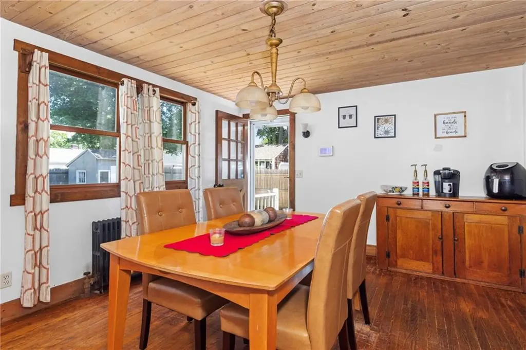 49 Bristol Avenue East Providence RI 02915