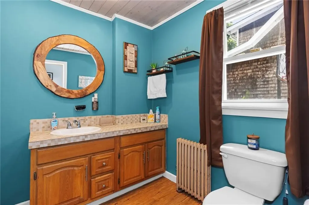 49 Bristol Avenue East Providence RI 02915