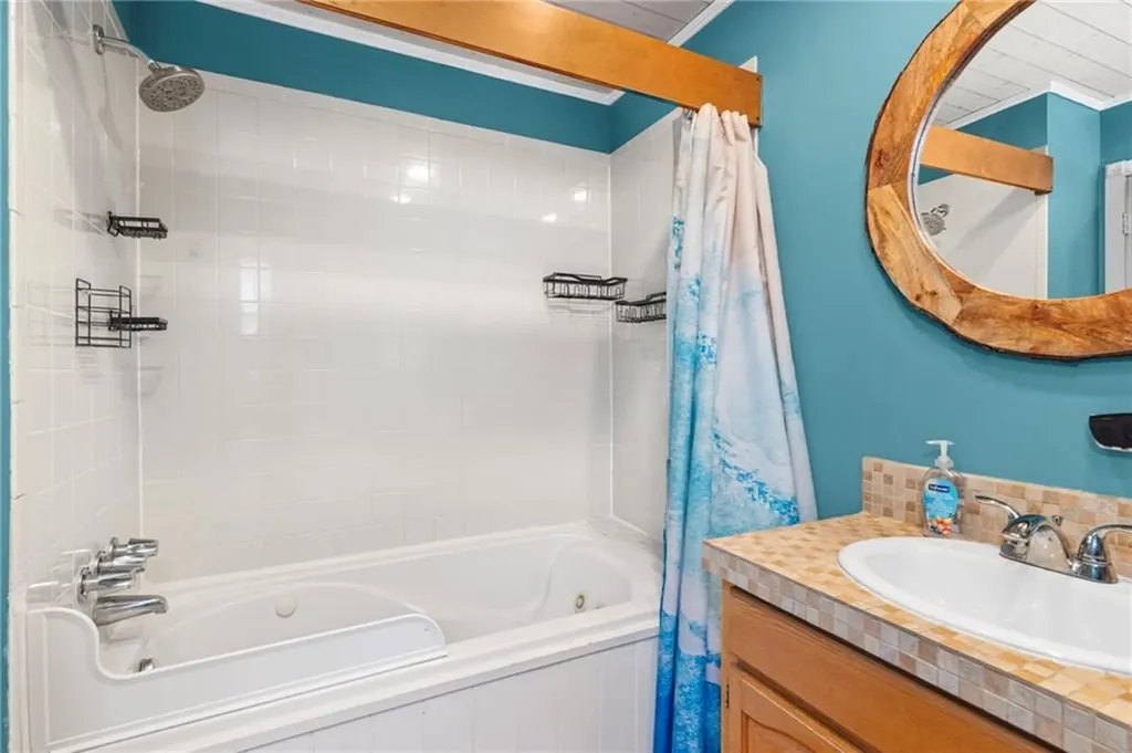 49 Bristol Avenue East Providence RI 02915