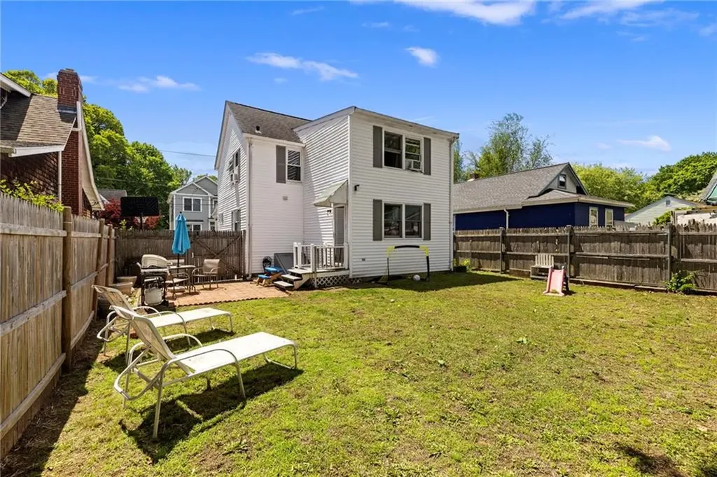 49 Bristol Avenue East Providence RI 02915