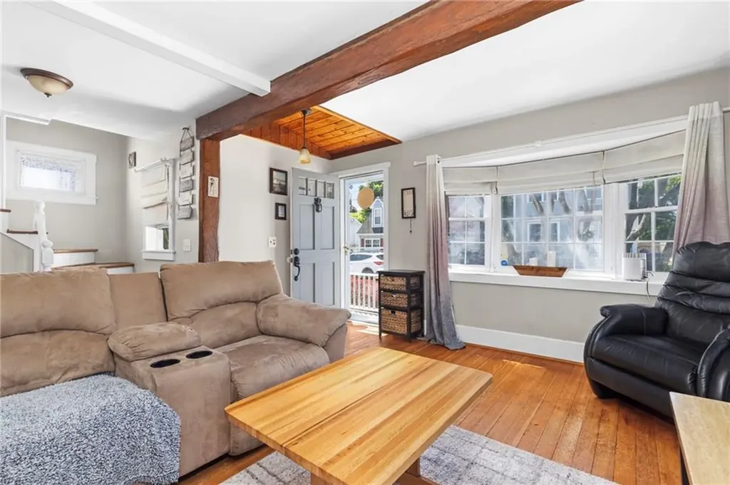 49 Bristol Avenue East Providence RI 02915