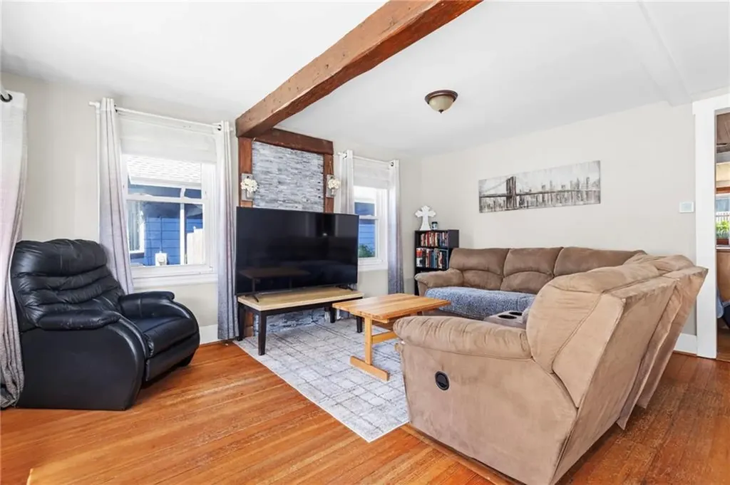 49 Bristol Avenue East Providence RI 02915