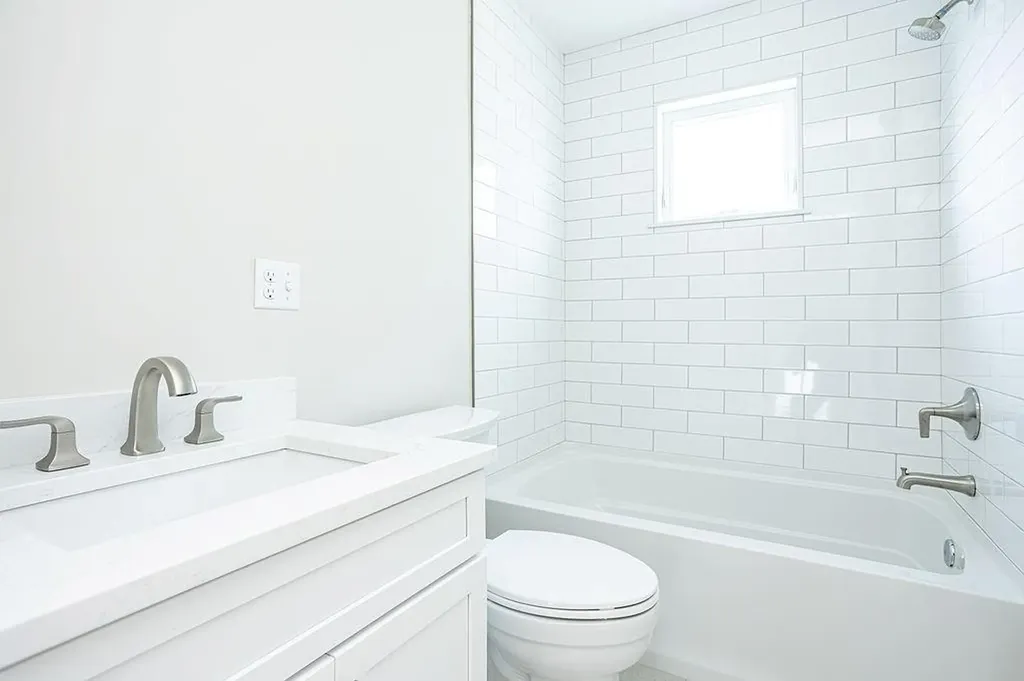 28 Carroll Avenue Newport RI 02840