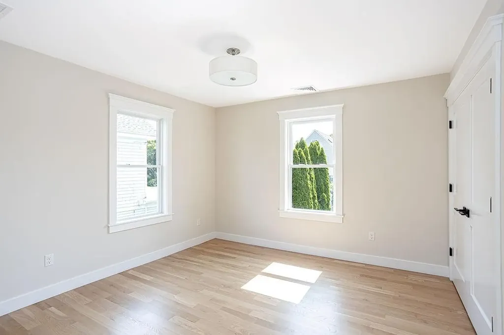 28 Carroll Avenue Newport RI 02840