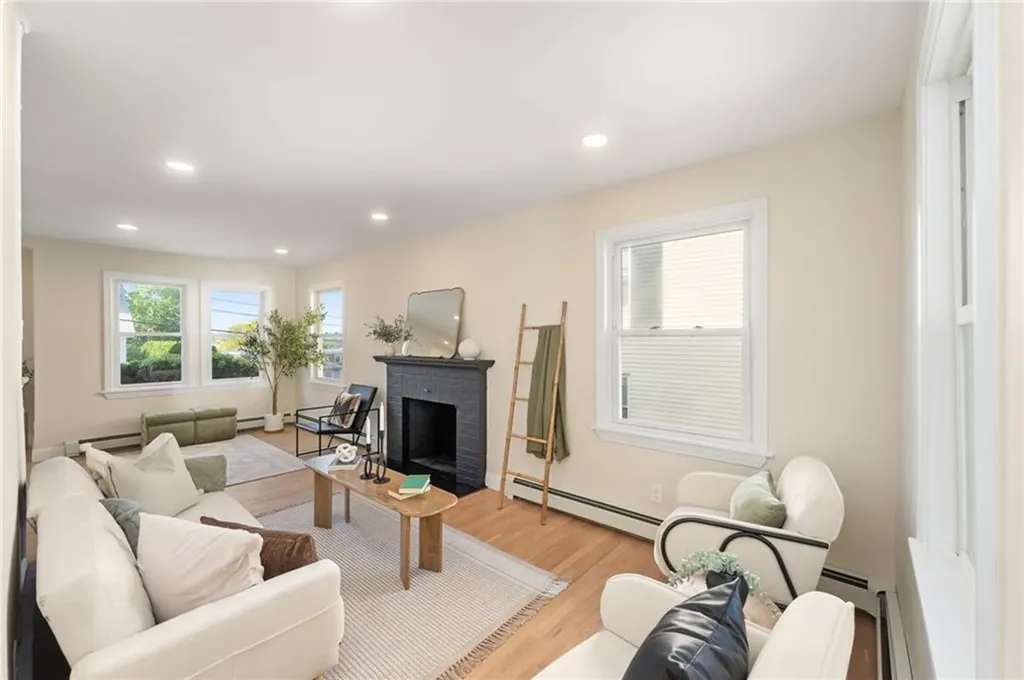 44 Clyde Street Pawtucket RI 02860