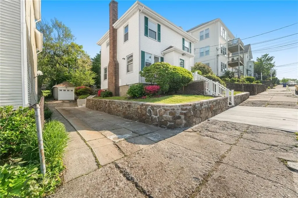 44 Clyde Street Pawtucket RI 02860