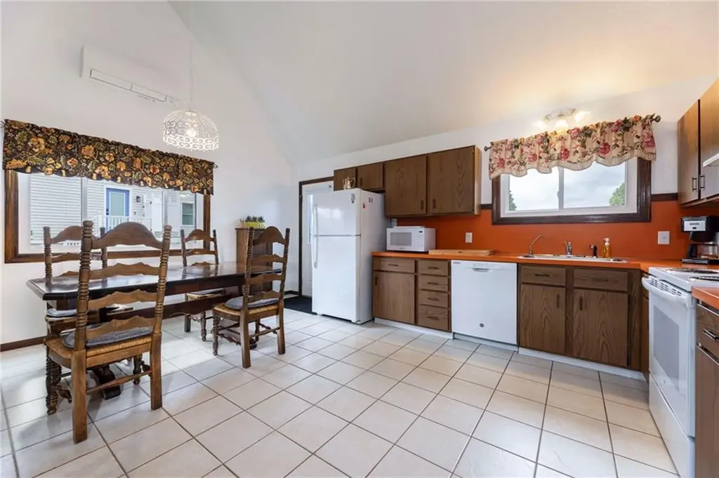 82 Uzzi Avenue Westerly RI 02891