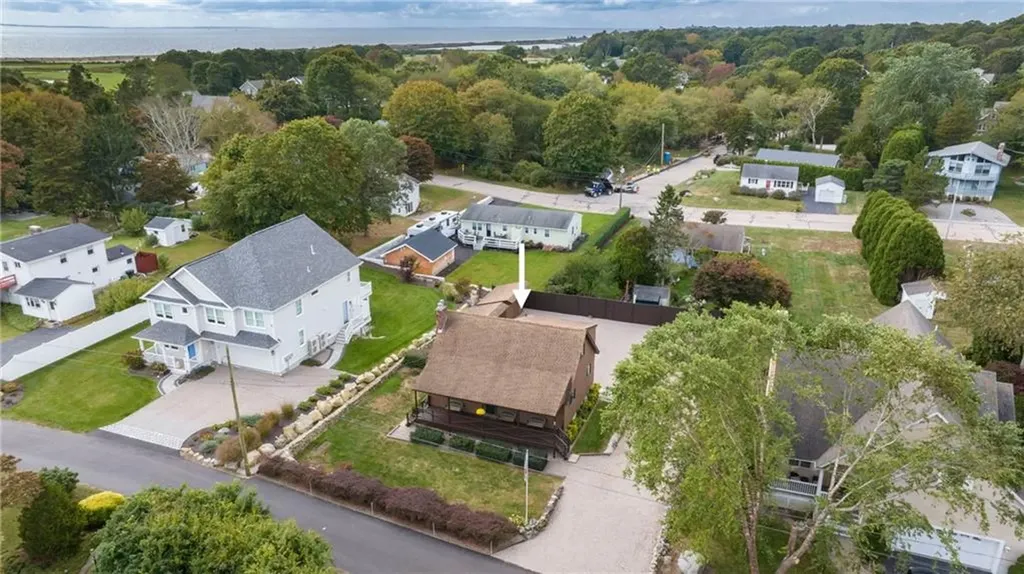 82 Uzzi Avenue Westerly RI 02891