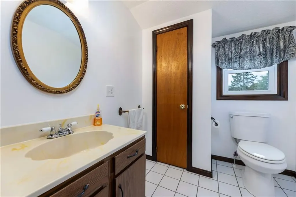 82 Uzzi Avenue Westerly RI 02891