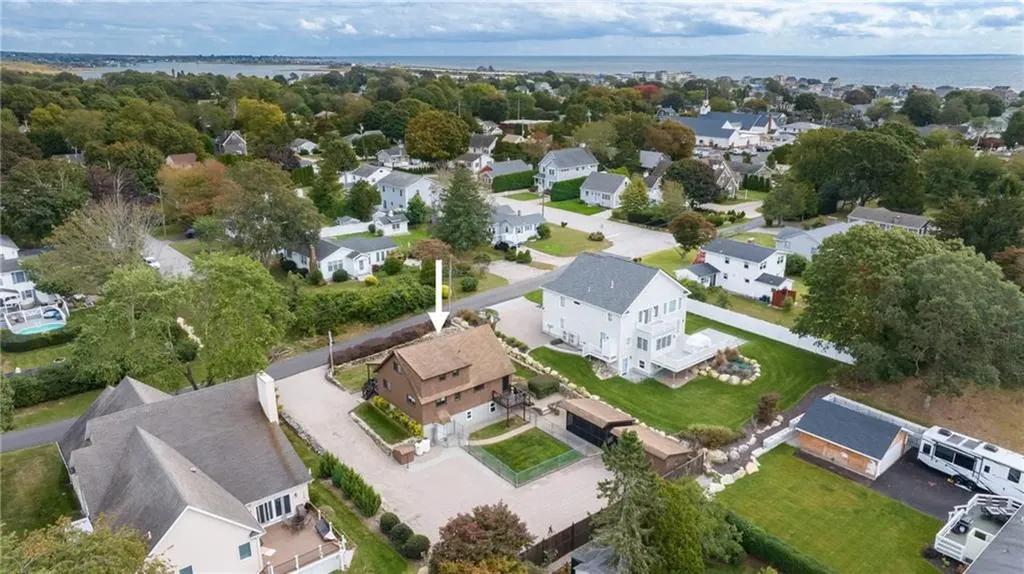 82 Uzzi Avenue Westerly RI 02891