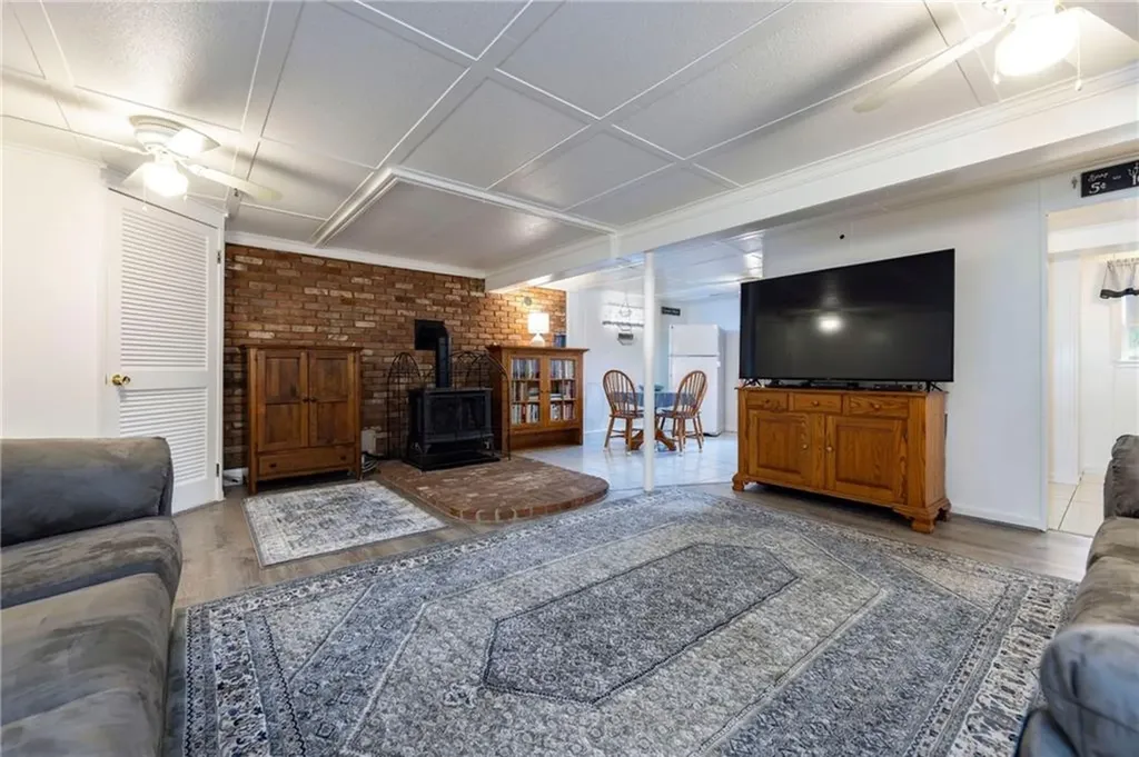 82 Uzzi Avenue Westerly RI 02891