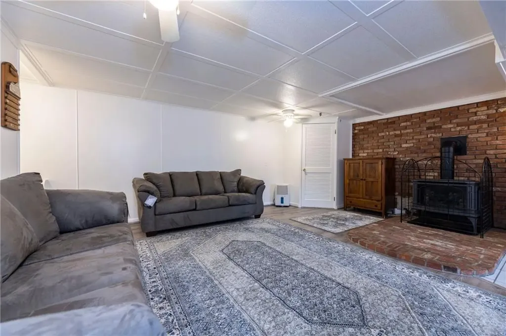 82 Uzzi Avenue Westerly RI 02891