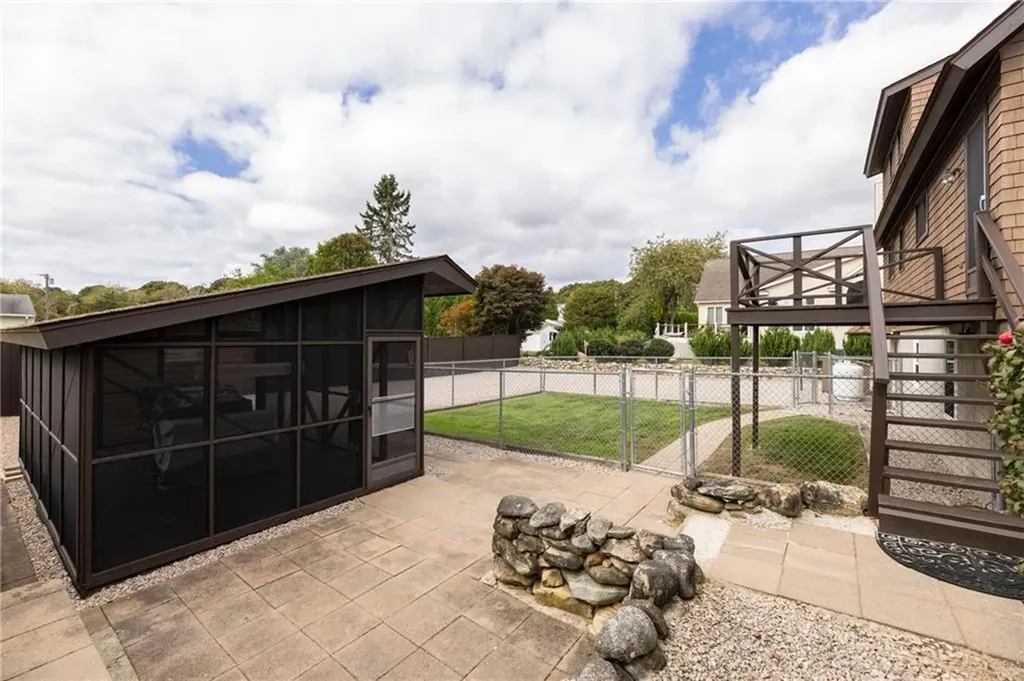 82 Uzzi Avenue Westerly RI 02891