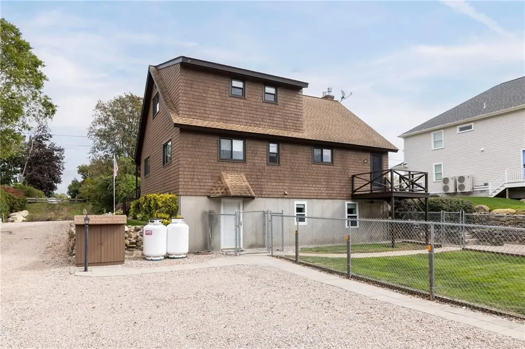 82 Uzzi Avenue Westerly RI 02891