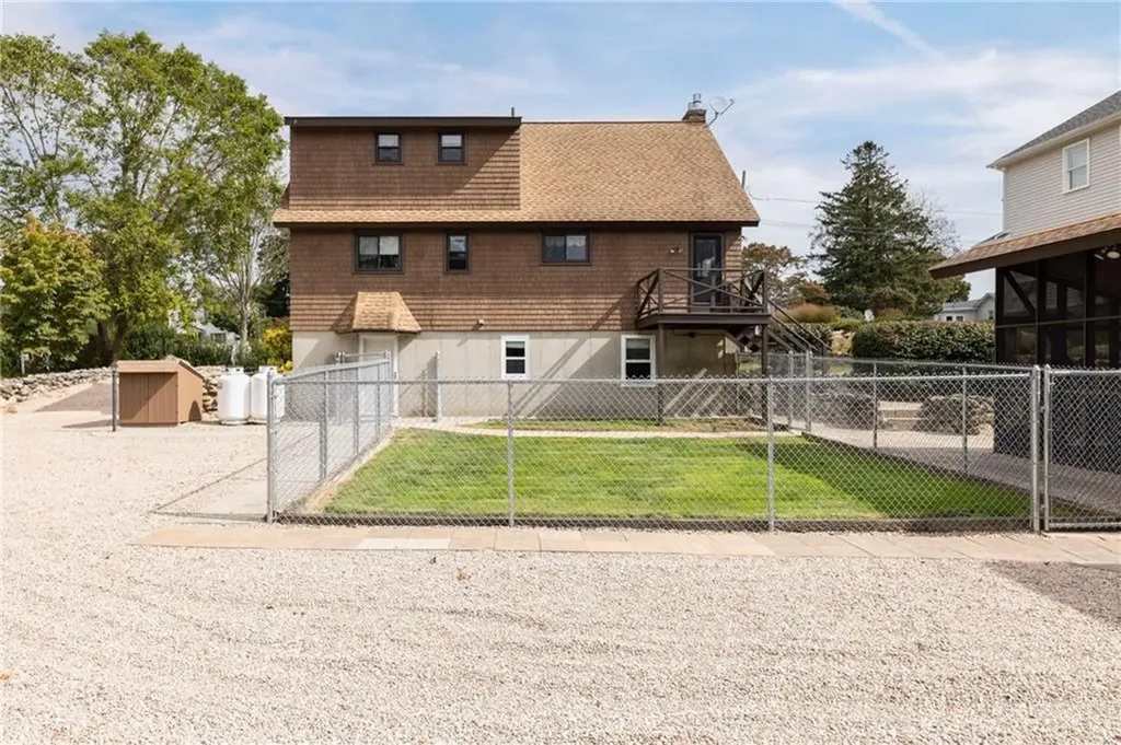 82 Uzzi Avenue Westerly RI 02891