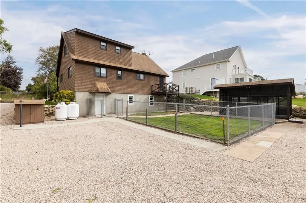 82 Uzzi Avenue Westerly RI 02891