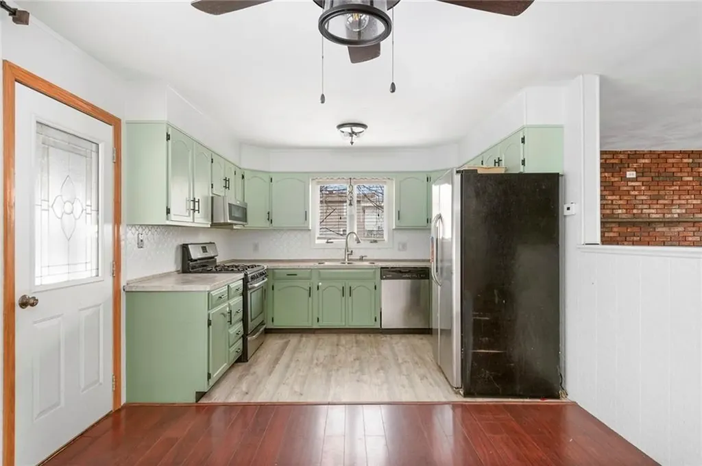 101 Hedley Avenue Johnston RI 02919