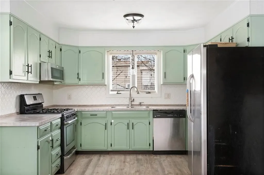 101 Hedley Avenue Johnston RI 02919