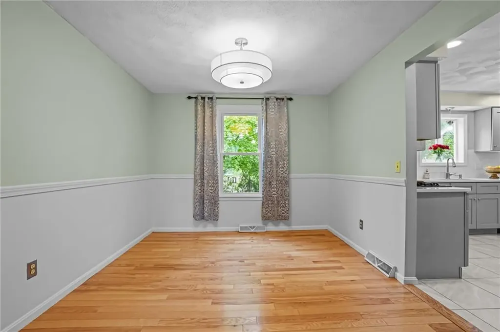 160 Sage Drive Warwick RI 02886