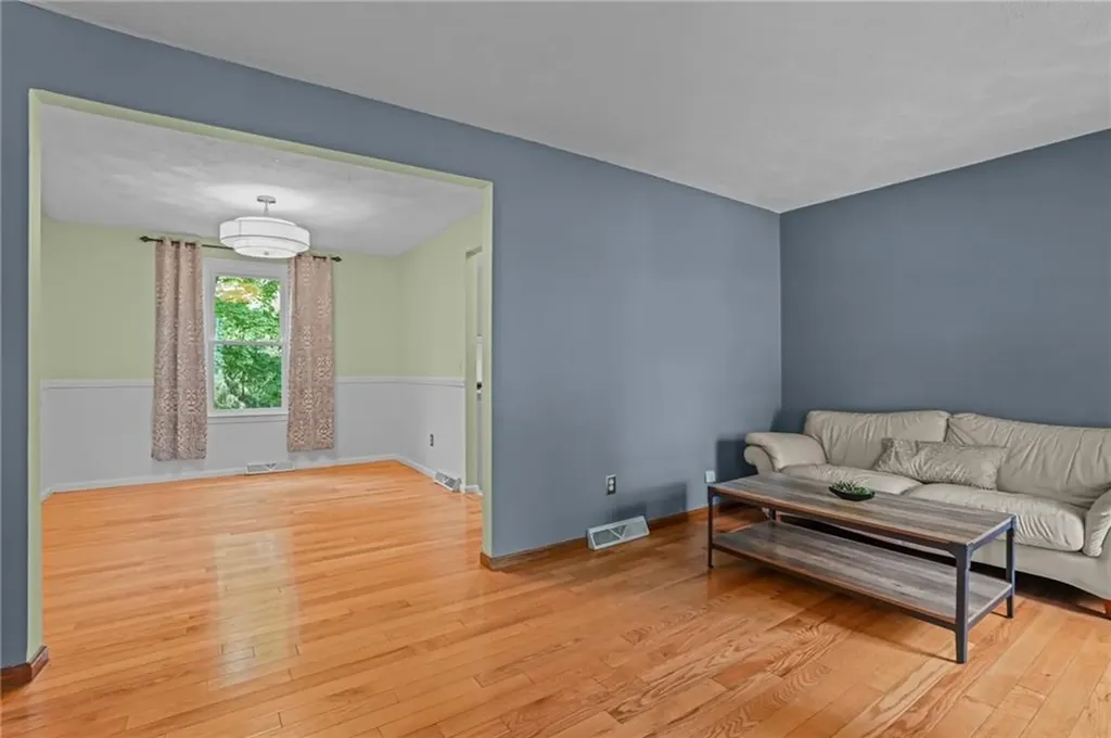 160 Sage Drive Warwick RI 02886
