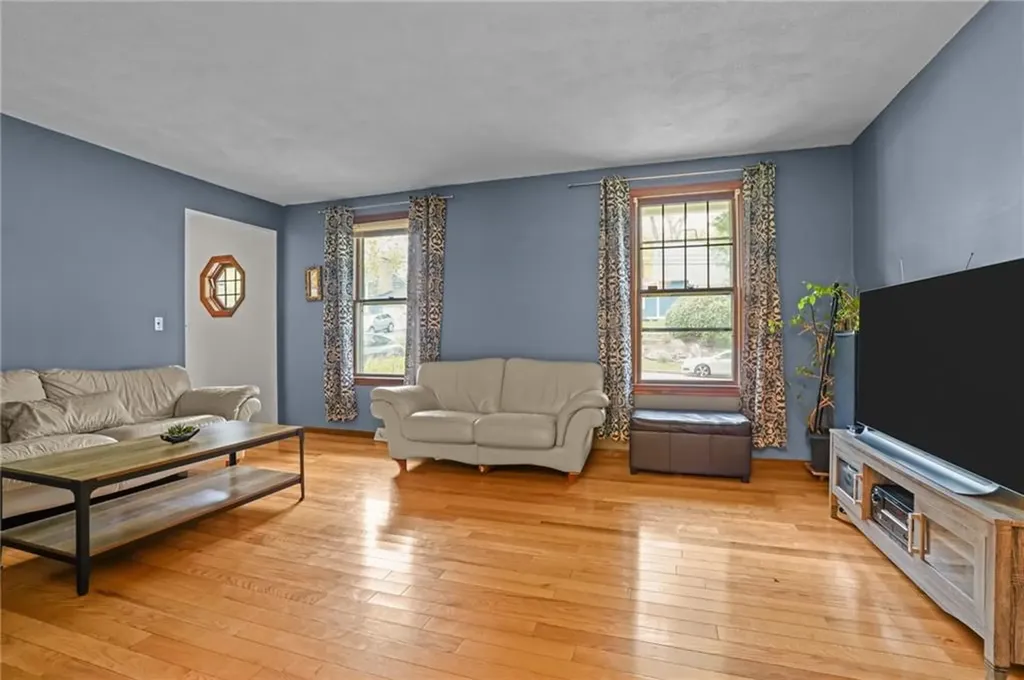 160 Sage Drive Warwick RI 02886