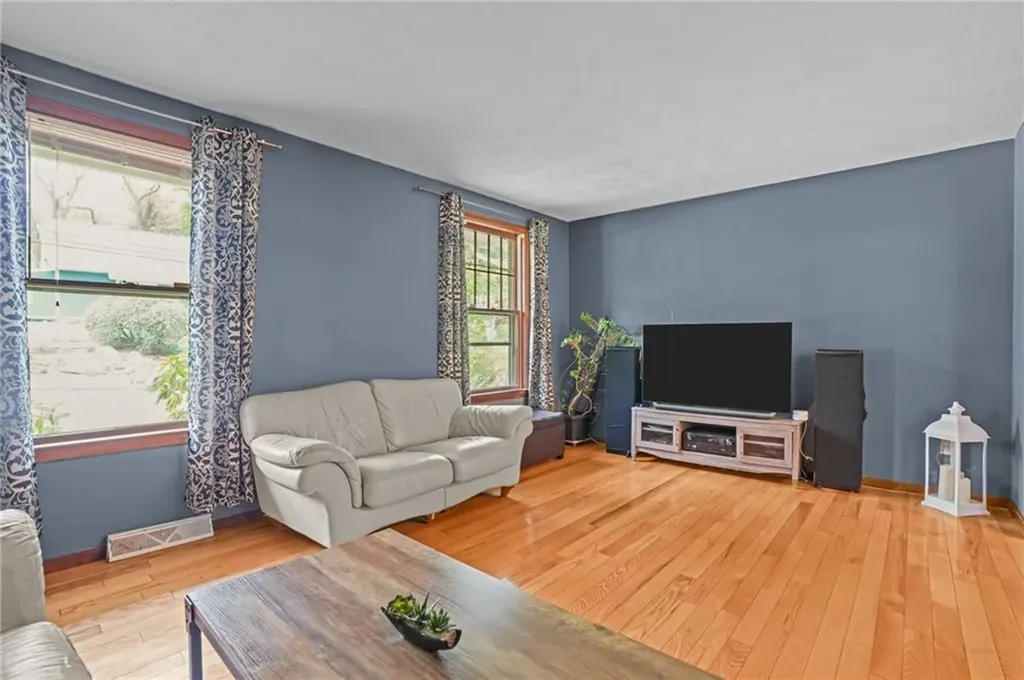 160 Sage Drive Warwick RI 02886