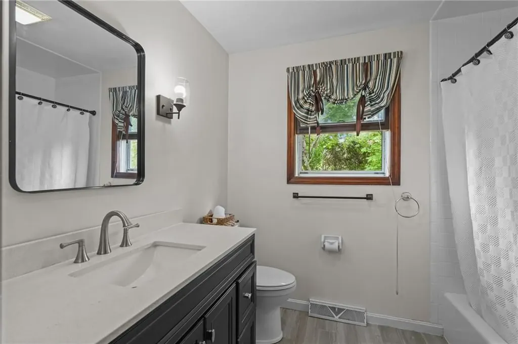 160 Sage Drive Warwick RI 02886